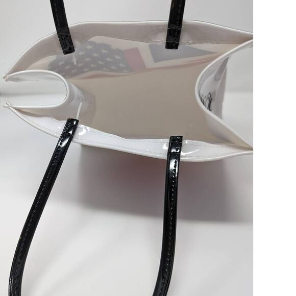 Bloomingdales Plastic PVC Tote Bag British & American Flag Heart RARE - Picture 5 of 5